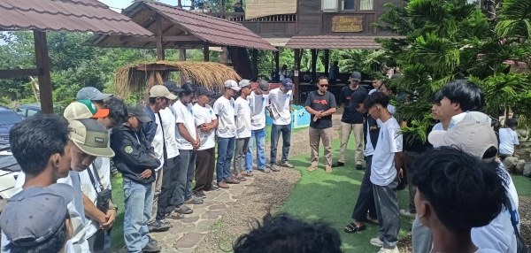 family gathering hambalang